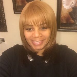 Meet your Posher, Deborah